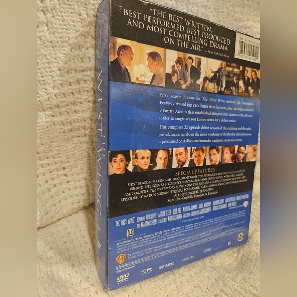 The West Wing The Complete First Season DVD 4-Disc 22 Episodes - Picture 3 of 4